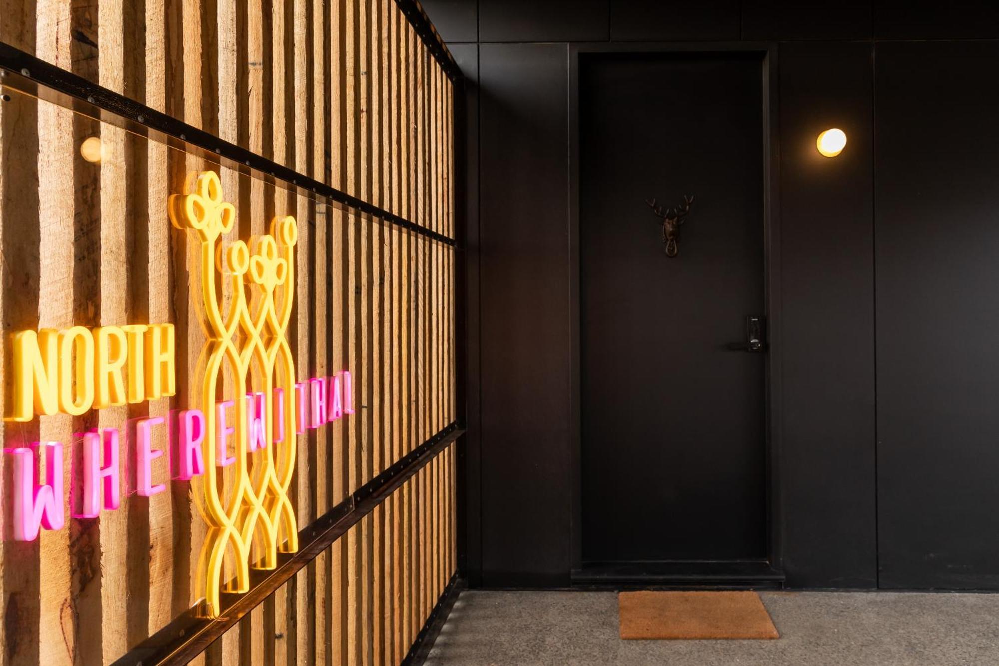 Wherewithal Luxury Suites Carlton エクステリア 写真