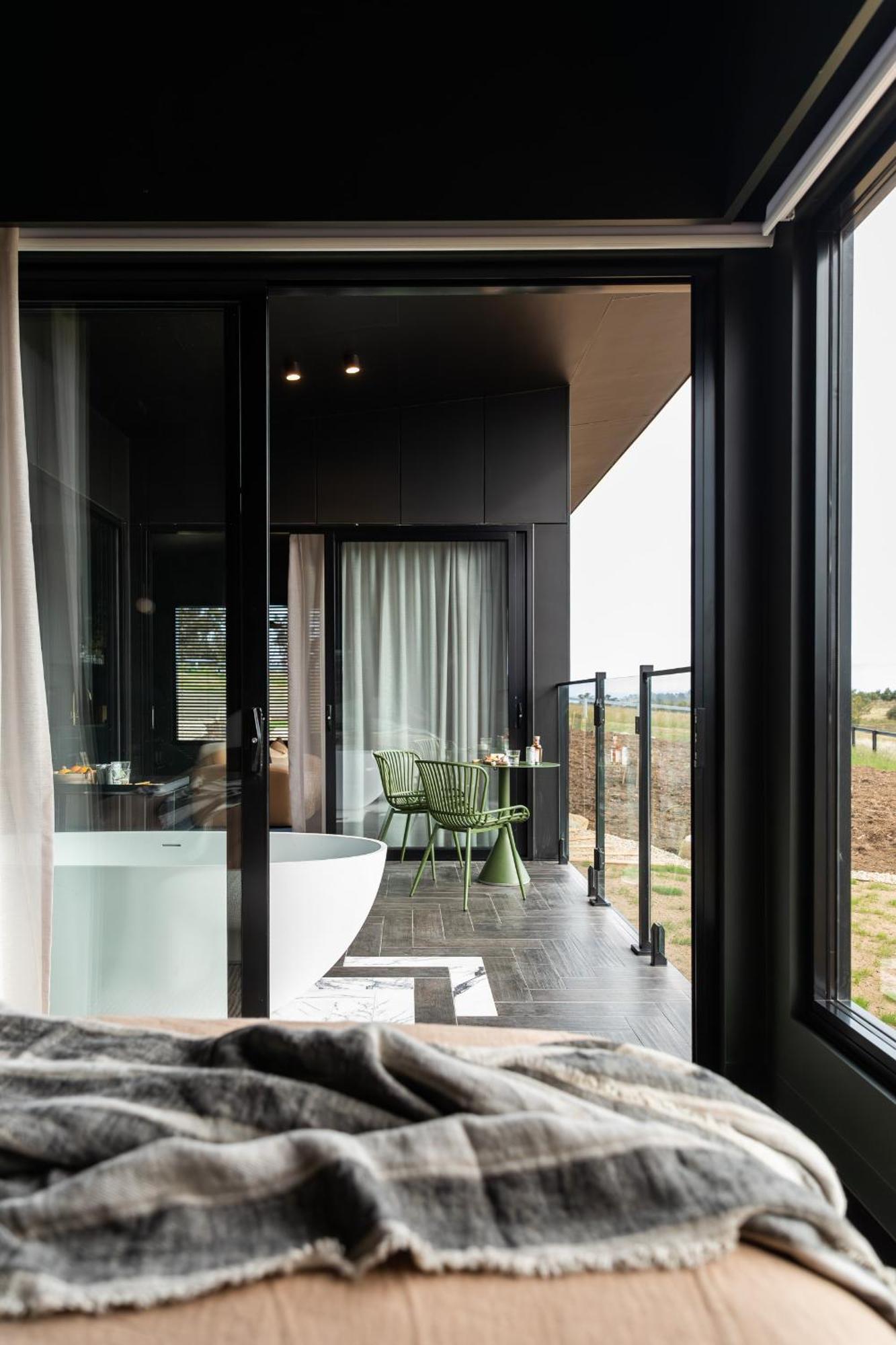 Wherewithal Luxury Suites Carlton エクステリア 写真