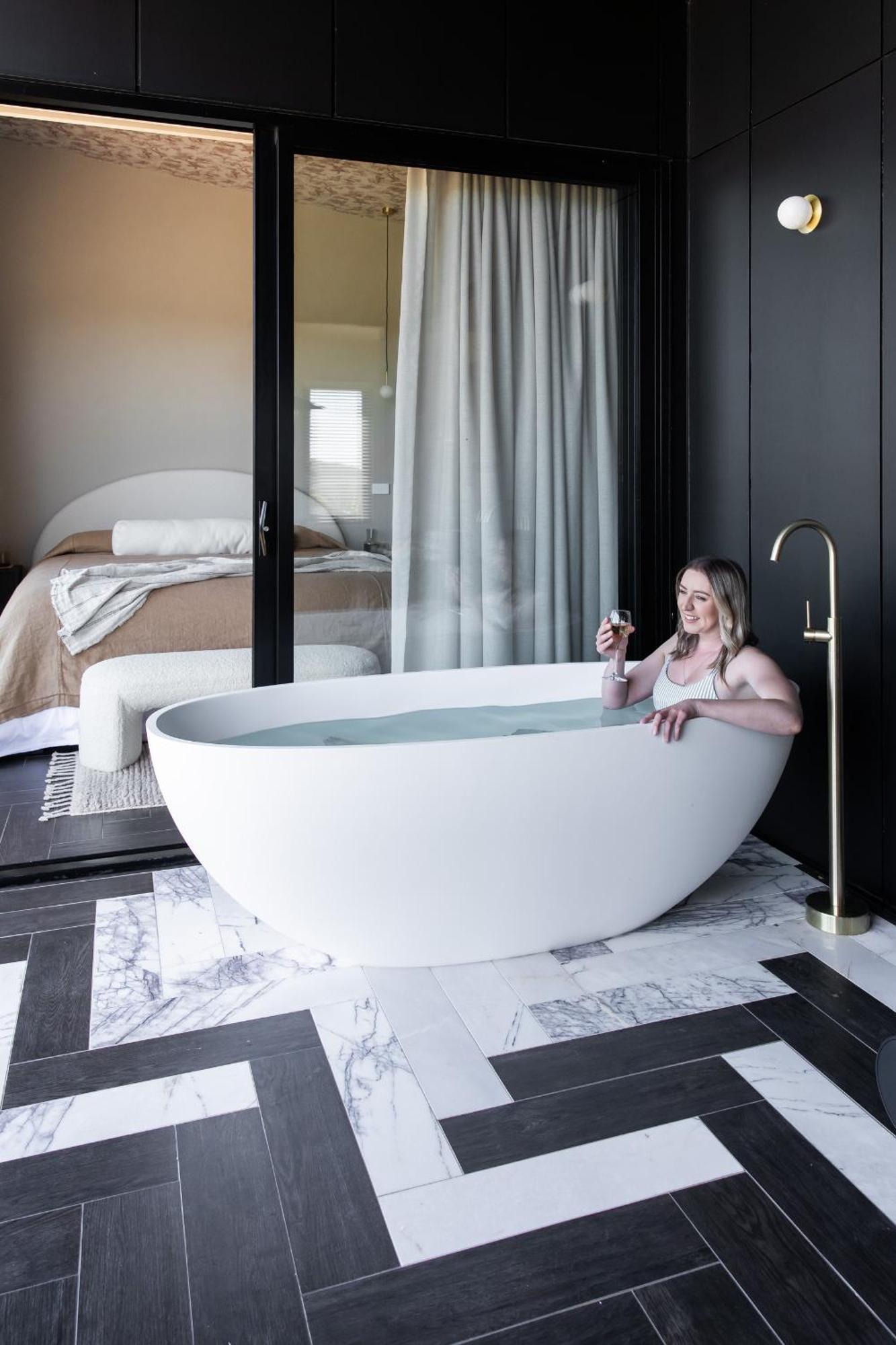 Wherewithal Luxury Suites Carlton エクステリア 写真